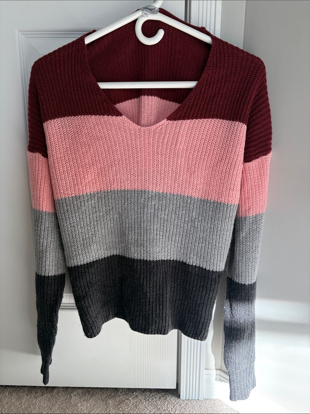 Kismet V-Neck Colorblock Sweater - Burgundy, Pink & Gray